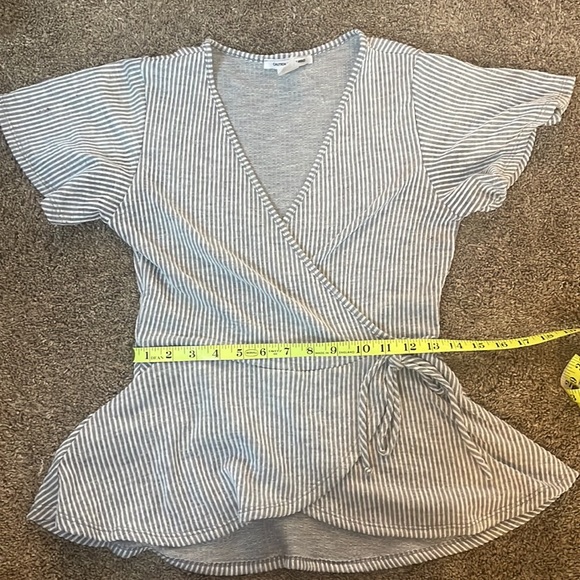 Caution to the Wind Top - Picture 4 of 6